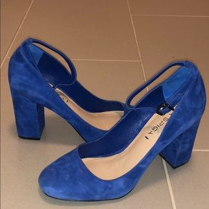 Blue suede shoes!